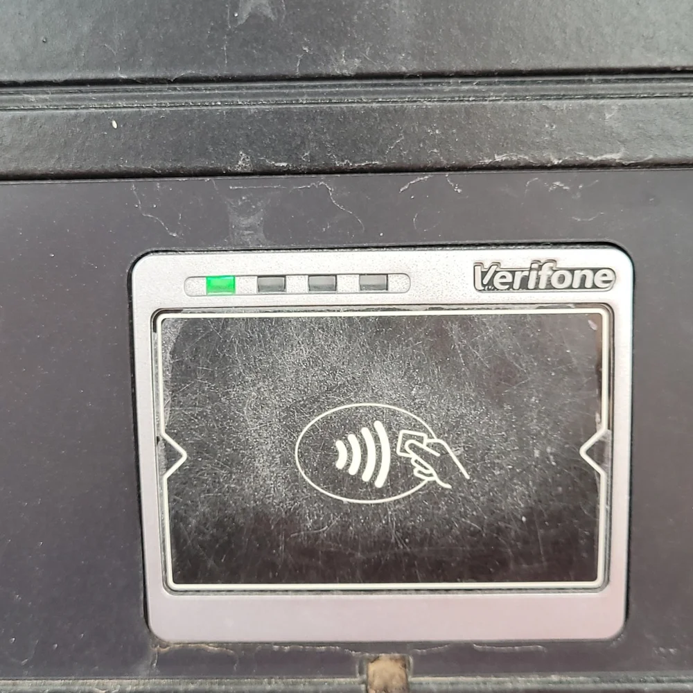 1. To pay at pump see screen at <right>regular